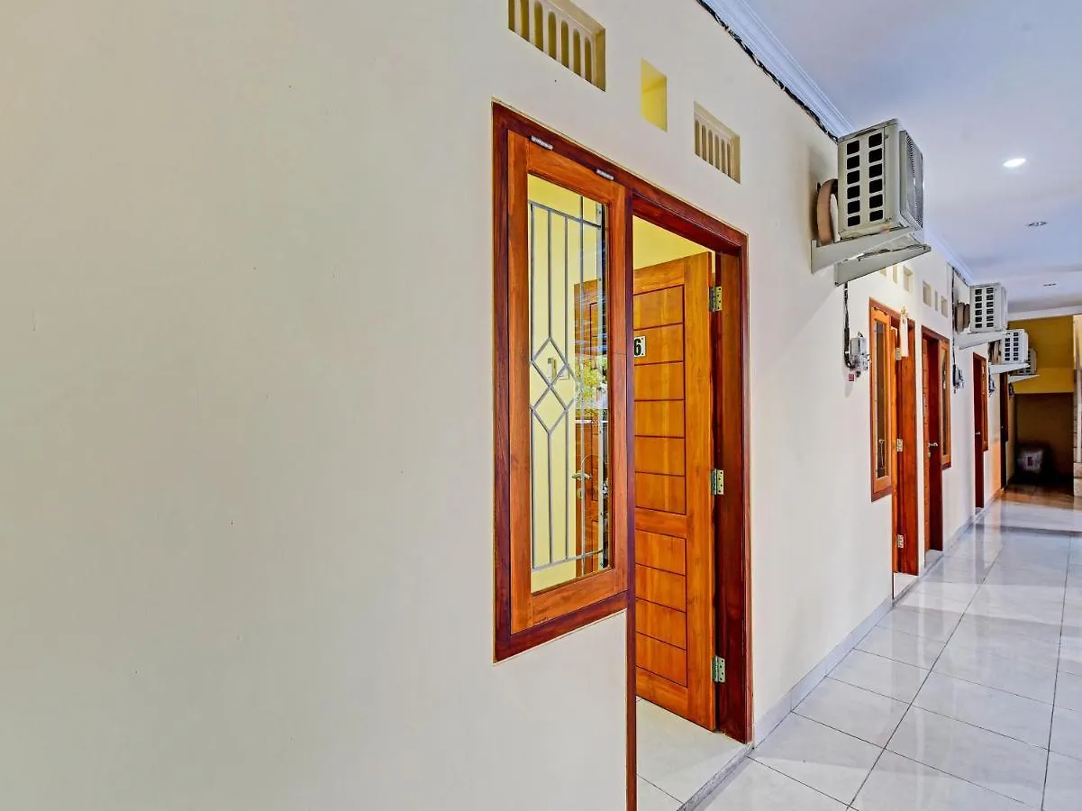 Oyo 90823 Casa Jupiter Shine Hotel Denpasar  Denpasar (Bali)