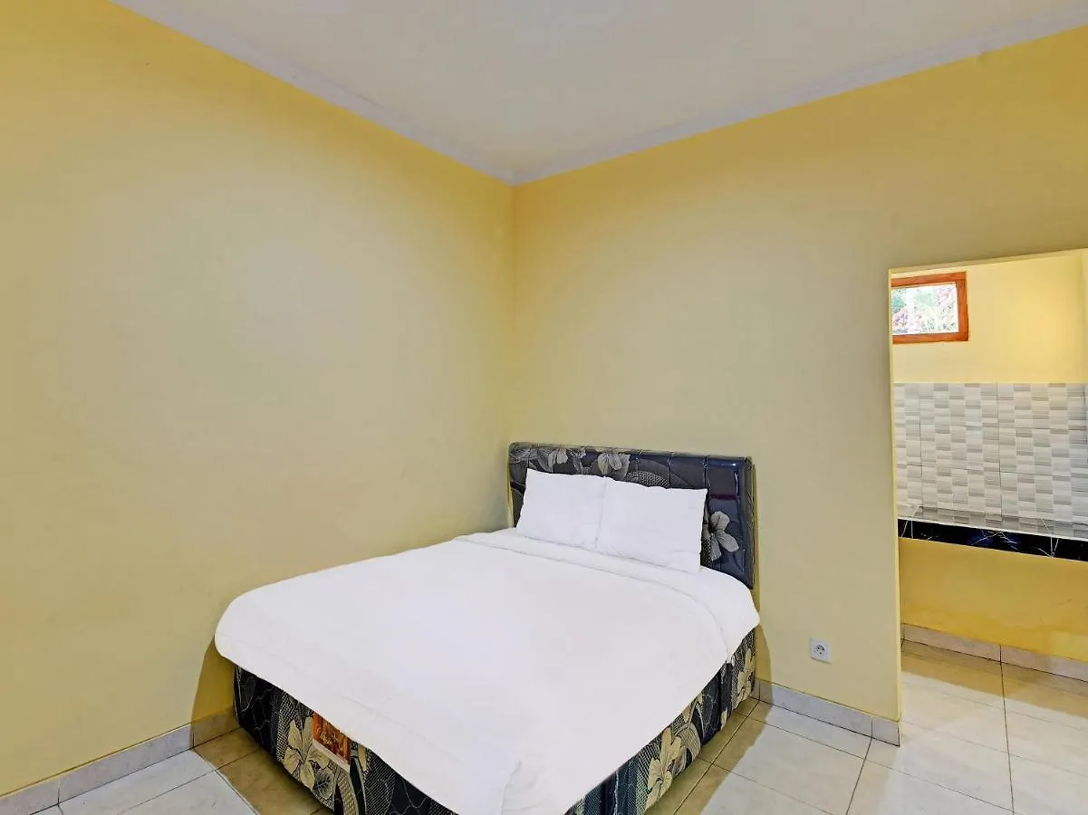 Oyo 90823 Casa Jupiter Shine Hotel Denpasar  2*, Denpasar (Bali)