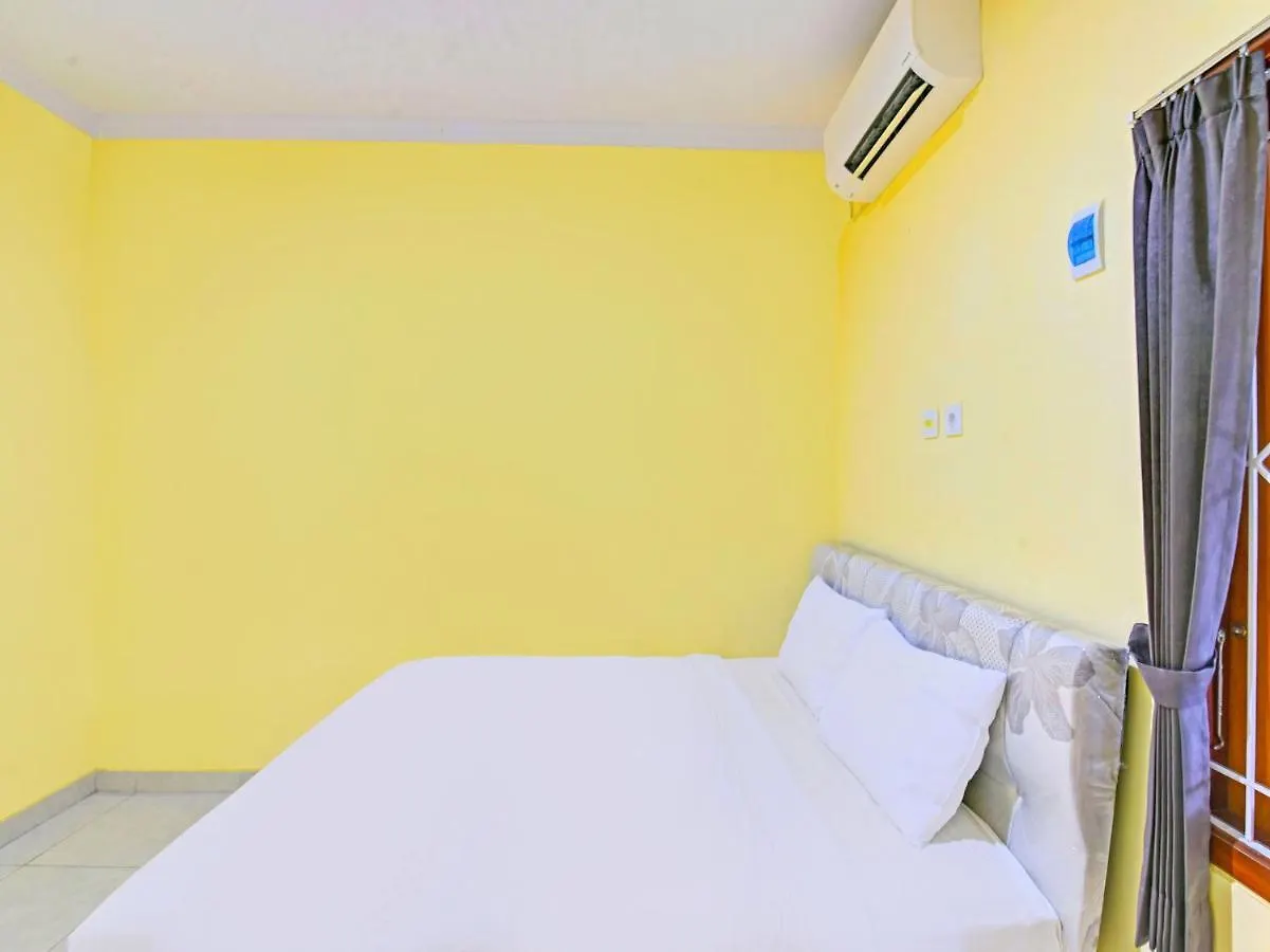 Oyo 90823 Casa Jupiter Shine Hotel Denpasar   Denpasar (Bali)